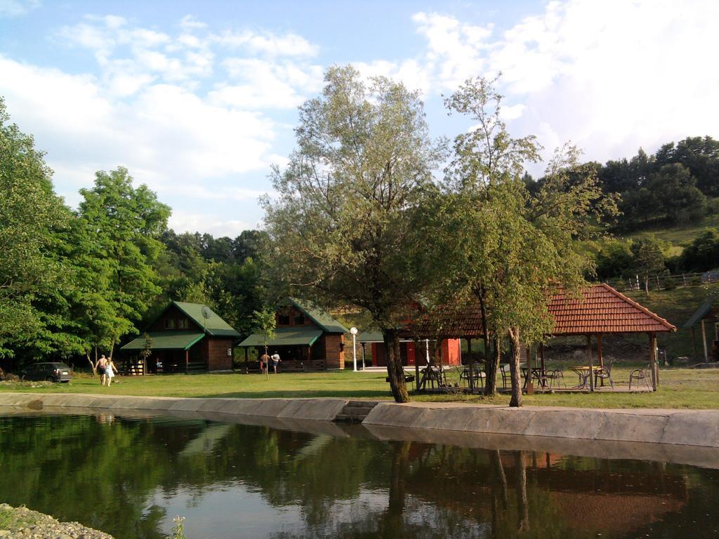 Holiday Homes Biser Lopatnice Lopatnica Buitenkant foto